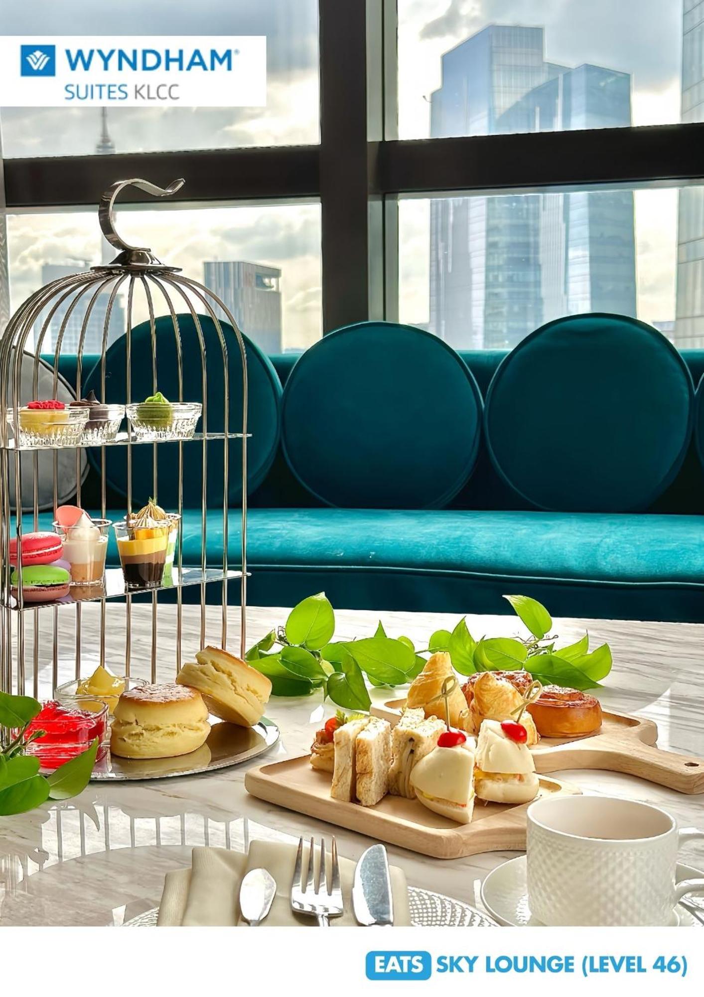 Wyndham Suites Klcc Куала-Лумпур Экстерьер фото Afternoon tea at the lounge