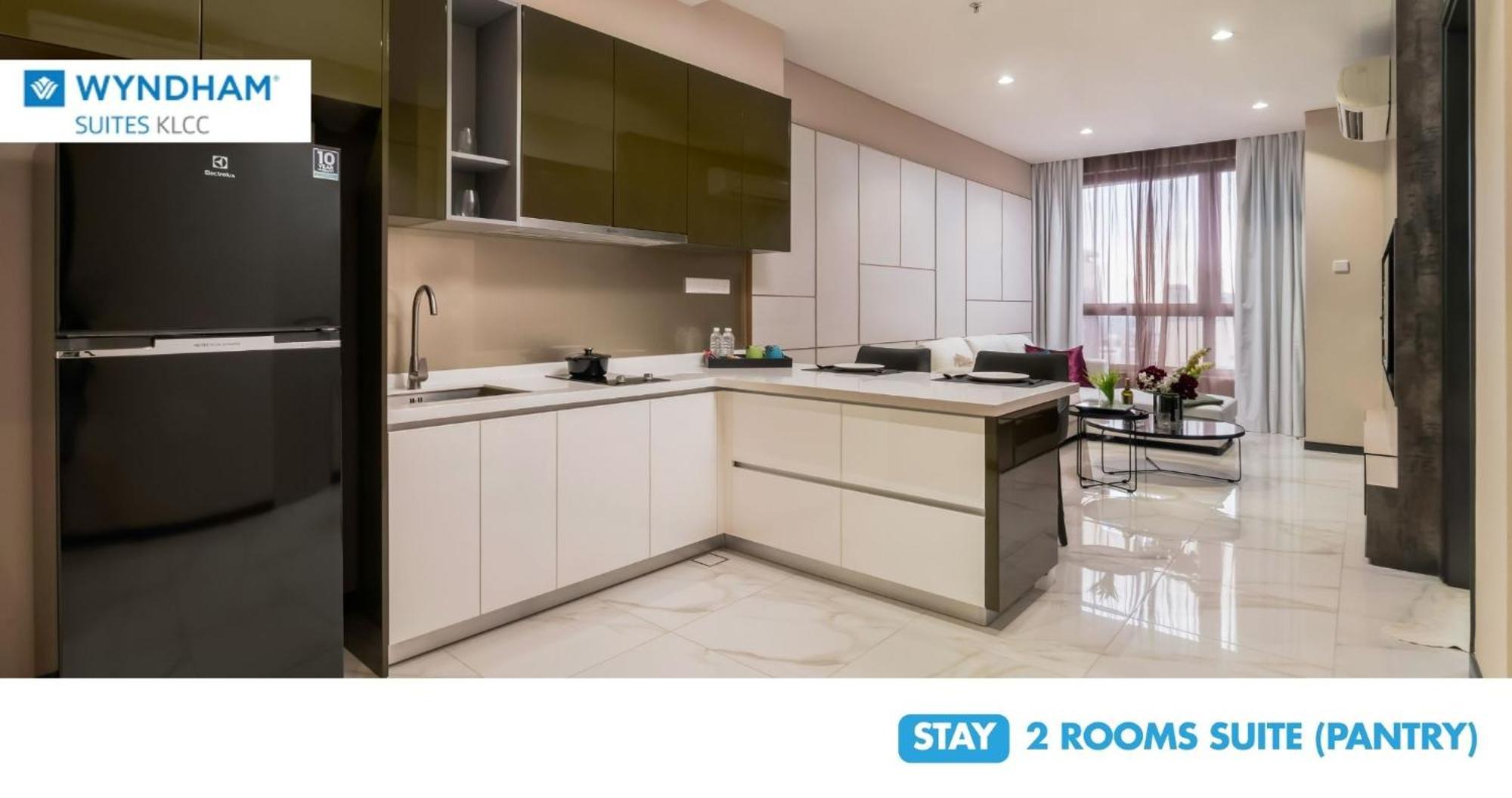 Wyndham Suites Klcc Куала-Лумпур Экстерьер фото 2 Rooms Suite